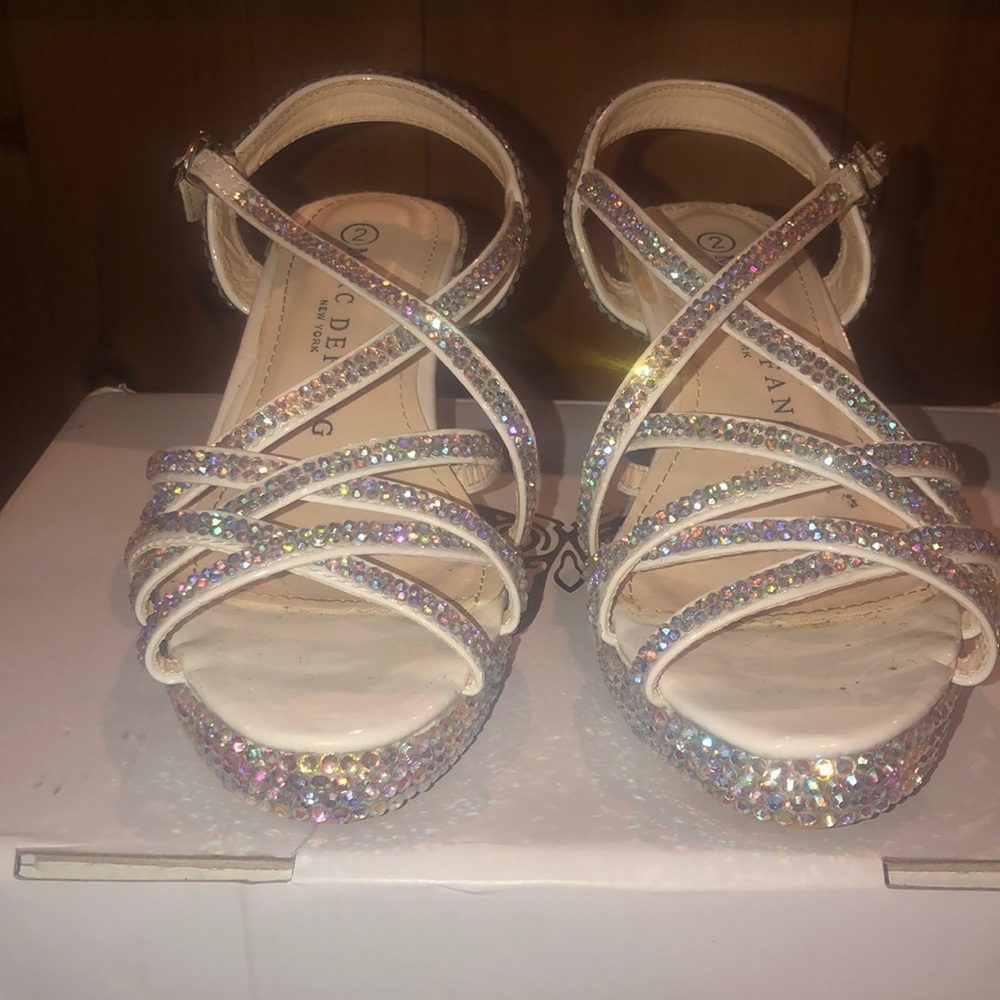 Girls size 2 Marc DeFang